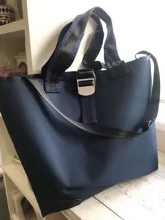 ◆KEENのビジネスでも使えるトート新品！誰とも被らない逸品が欲しいかたへ♪◆のサムネイル