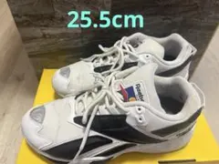 Reebok CLASSIC スニーカー 25.5cm ホワイト ブラック
