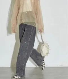 美品　ラインストーンデニムパンツ　Sサイズ