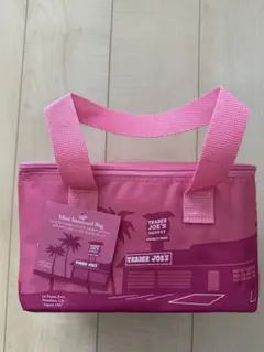 Trader Joe’s ミニ保冷バック　おやつ付き！
