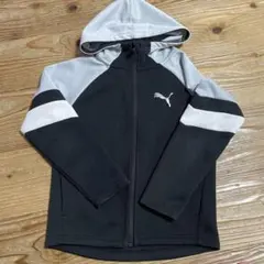 PUMA フード付きジャケット 130cm 黒・灰色