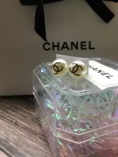 パール ピアス(両耳用)