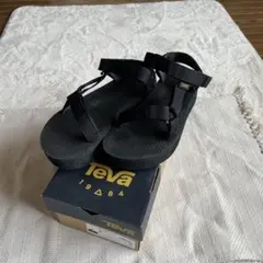 teva 厚底サンダルのサムネイル