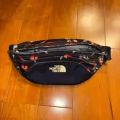 【希少】 THE NORTH FACE 花柄ボディバッグ