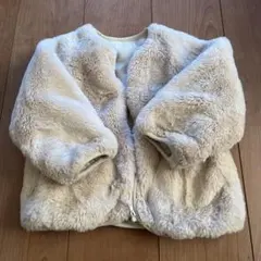 クリーム色ファーアウター