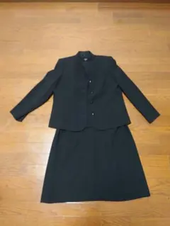 SOIR BENIR ブラック スーツ3ピース（スカート） 17号