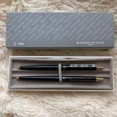 Item thumbnail for item f9d31b25-ff00-4d85-a40b-d468890d0362