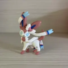 ポケットモンスターニンフィア のフィギュア　刻印あり