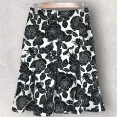 マーメードスカート M 膝丈 花柄スカート モノトーン エレガント可愛い 薔薇柄
