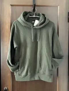 新品未使用 ダークグリーン パーカー Sサイズ レディース Mサイズ相当