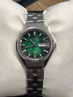 SEIKOグリーン文字盤レディース腕時計