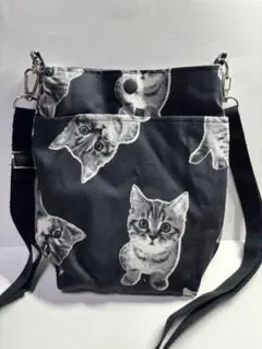 ハンドメイド　ポシェット　ショルダーバッグ　猫柄