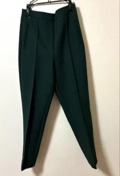 ZARA センタープレス　テーパードパンツ