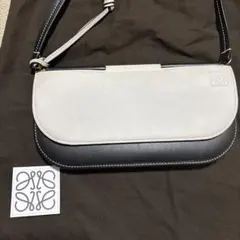 LOEWE ゲートポシェット