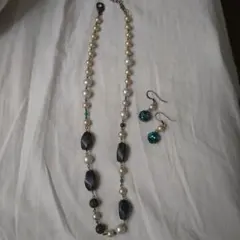 パールと黒い石のネックレスとイヤリングセット パーティー　結婚式