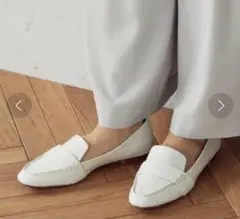 コムサイズム ローファー 低ヒール ホワイト フォーマル