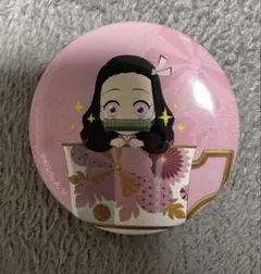 鬼滅の刃　竈門ねずこ　トレーディングみにきゃら　ティーカップVer.　缶バッジ