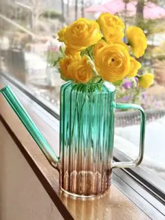 グラデーションガラス花瓶 水差し型　置物
