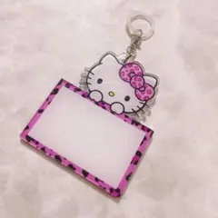 ハローキティ めじるしアクセサリー ネームプレート ピンクのサムネイル