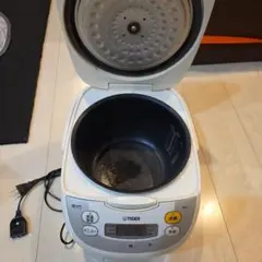 TIGER 炊飯器 JBH-G11升タイプ ホワイトのサムネイル