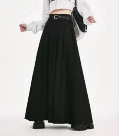 ブラック プリーツロングスカート ベルト付き