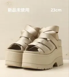 UGG ゴールデンライズ 23cm 厚底サンダル