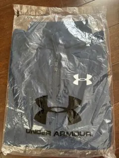 アンダーアーマー　フルジップ トラックジャケット　ジャンパー　長袖ジャージー