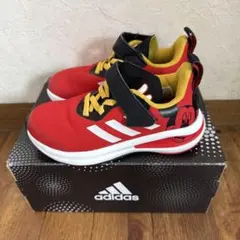 アディダス　ディズニーコラボ☆スニーカー