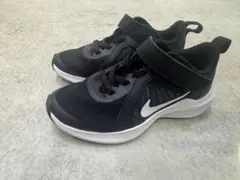 ナイキ Nike キッズ スニーカー ブラック　17cmのサムネイル