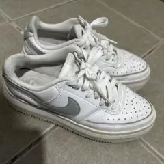 ナイキ コートビジョン アルタ 白 24cm