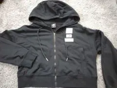 未使用New Balance ブラックパーカー Sサイズ