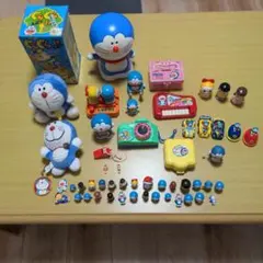 100%ドラえもん&フレンズ展 海外 ぬいぐるみキーホルダー 世界のたけし