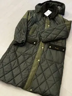 【新品未使用】Barbour オリーブグリーン キルティングロングコートのサムネイル