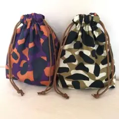 ハンドメイド　リバーシブル　巾着袋　迷彩　2点セット　コップ袋