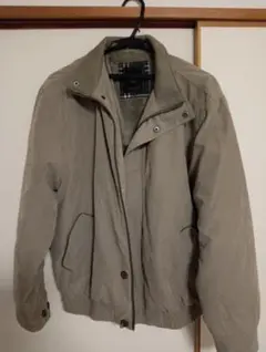 Item thumbnail for item 33554801-d1e8-42ca-bb9f-ee7cab05ccdb