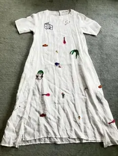 アトリエドゥサボン　刺繍ワンピースのサムネイル