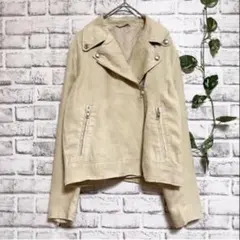 F269 ジャケット／美品／ベロア風生地／ベージュ／ジップ／デザイン／ポケット