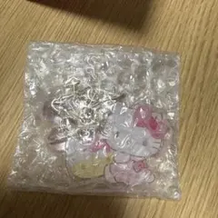 サンリオ　きらきらフルーツチャーム　キティ