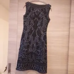 ダークネイビー刺繍リボンワークノースリーブひざ丈ワンピース