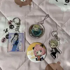 スパイファミリー　キーホルダー・バッジ 5点セット