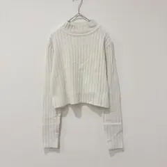 GU ニットセーター 長袖　ショート丈 ホワイト 白　Lサイズ　無地　シンプル