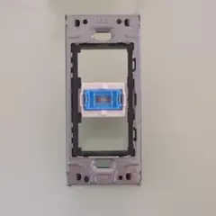 ホワイト スイッチカバー WJ-1G 15A 300V　中身