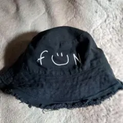 FUN刺繍 ブラック バケットハット