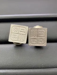 CHANEL クローバー ココマーク スクエア イヤリングのサムネイル