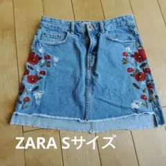 ZARA デニムミニスカート 花柄刺繍 Sサイズのサムネイル