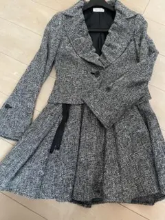 「Petit Poudre」のツイードスカートスーツセットアップ