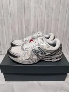 新品24cm ニューバランスML860 シルバー ホワイト 正規品