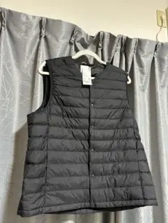 新品未使用 UNIQLO ダウンベスト