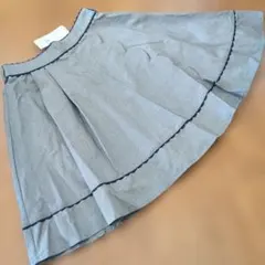 タグ付き未使用　アクシーズファム　グレー フレアスカート ネイビー縁取り