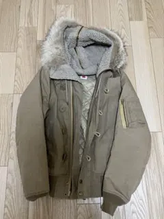 marka ミリタリー　ショート丈ジャケットのサムネイル